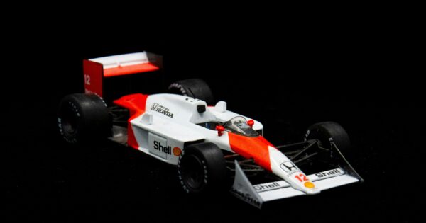 McLaren Racing Honda.